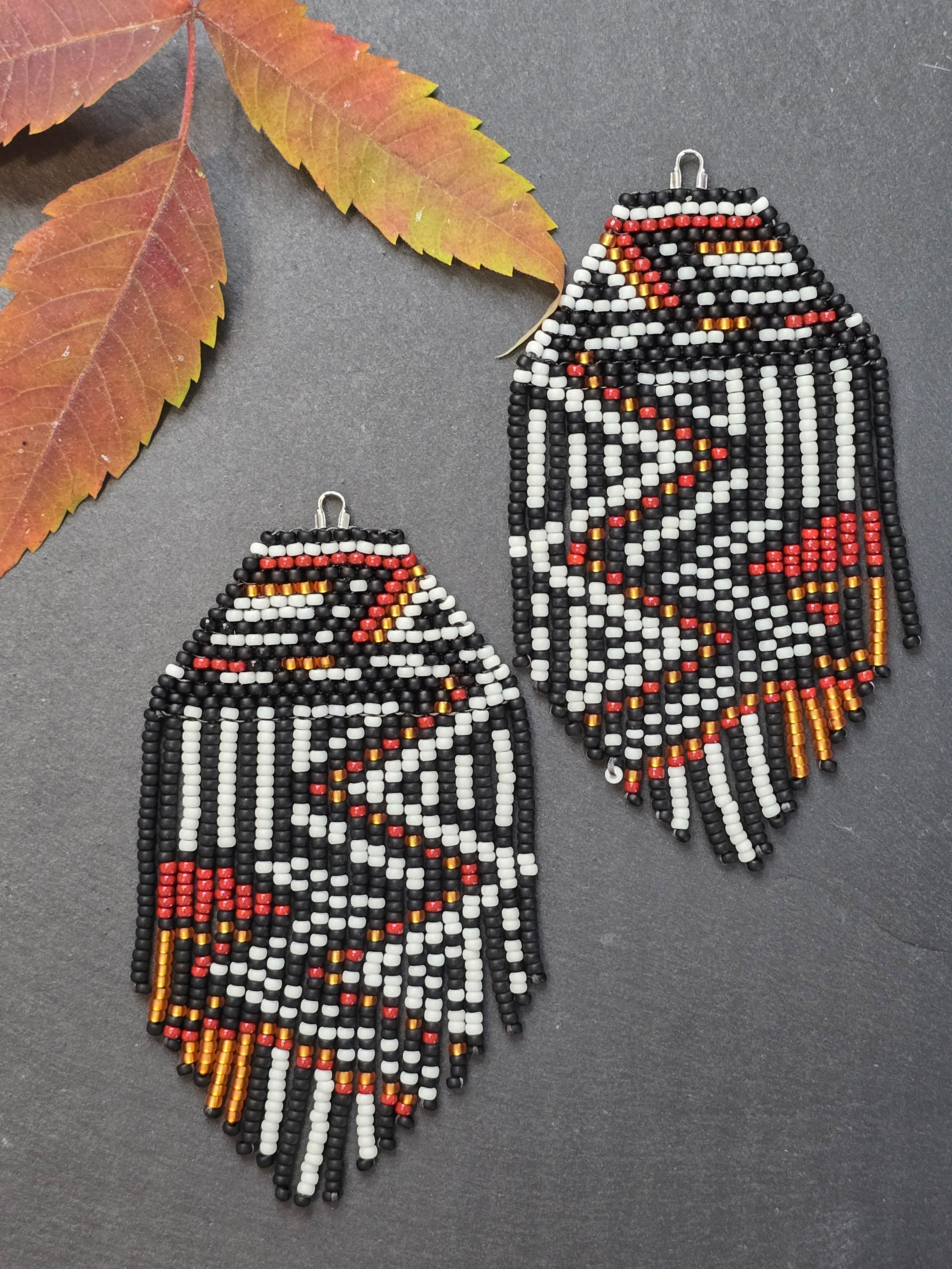 Maroon/topaz geometric beaded earrings